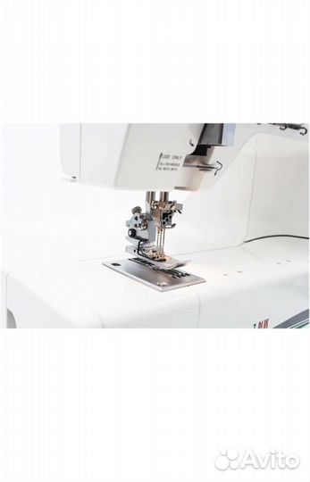 Распошивалиеая машина janome cover pro 7 plus