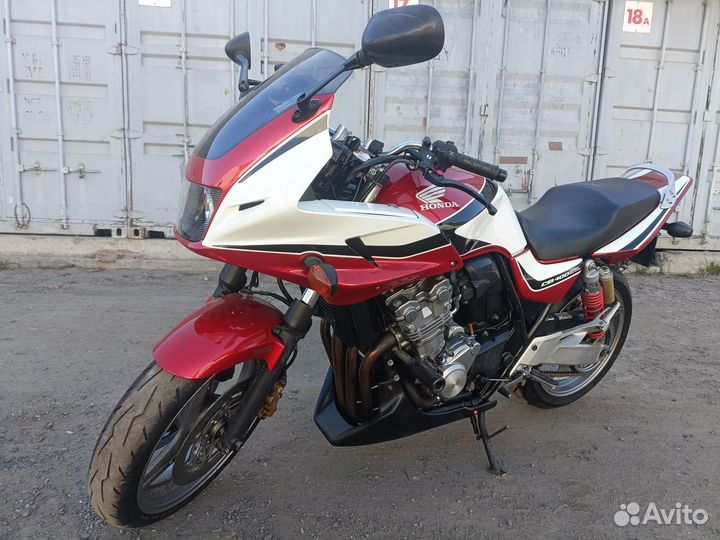 Honda CB 400 Super Four