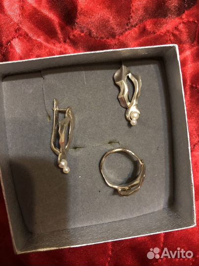 Комплект из серебра