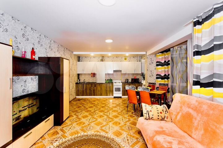 2-к. квартира, 60 м², 2/4 эт.