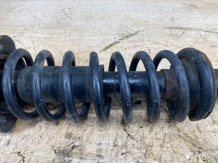 Задний Амортизатор Mitsubishi Outlander XL