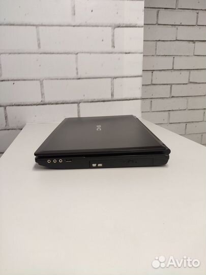 Большой игровой ноутбук DNS i5 + GT650M