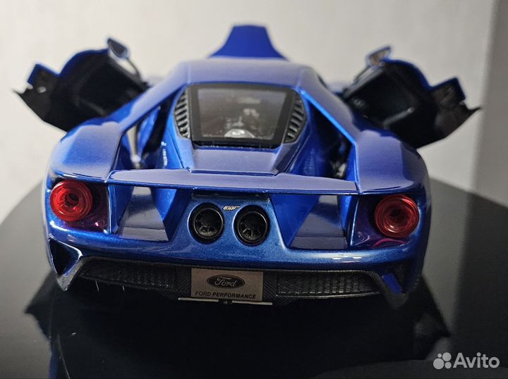Ford GT, 2017, 1:18