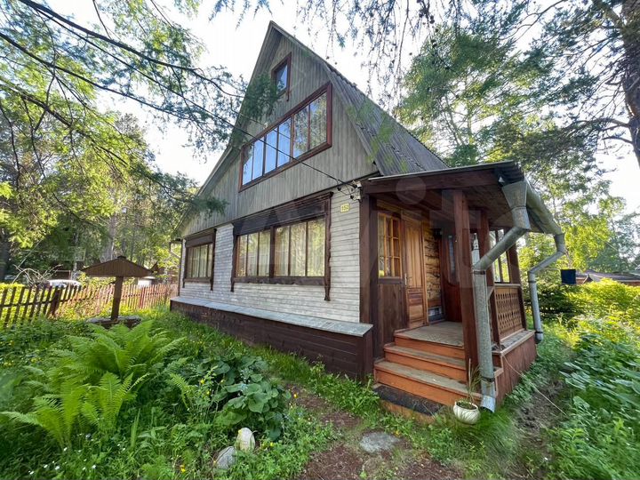 Дача 98 м² на участке 6 сот.