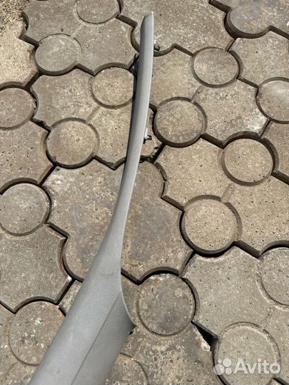 Накладка стойки лобового стекла левая Ford Focus 1