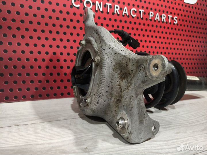 Амортизатор передний правый Porsche Macan 95B 2017