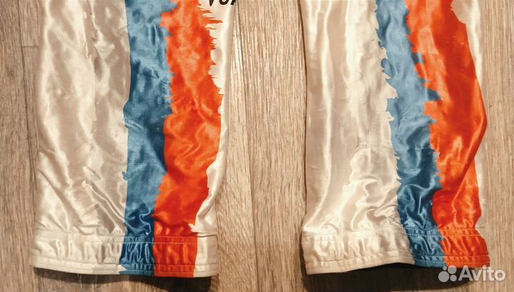 Горнолыжный спусковой комбинезон