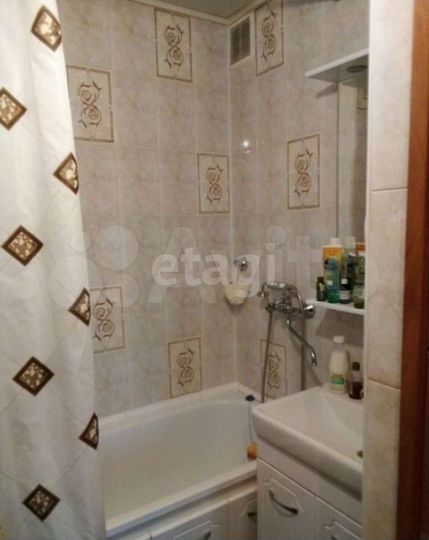 2-к. квартира, 50 м², 3/9 эт.