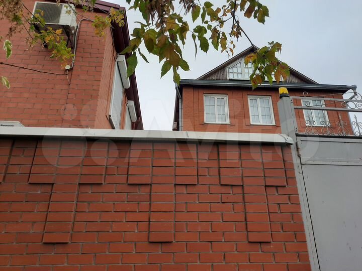 Дом 610 м² на участке 6 сот.