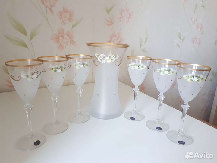Ваза и бокалы богемия