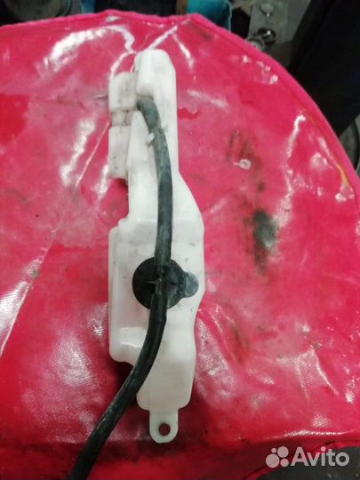 Расширительный бачок Toyota Camry 50