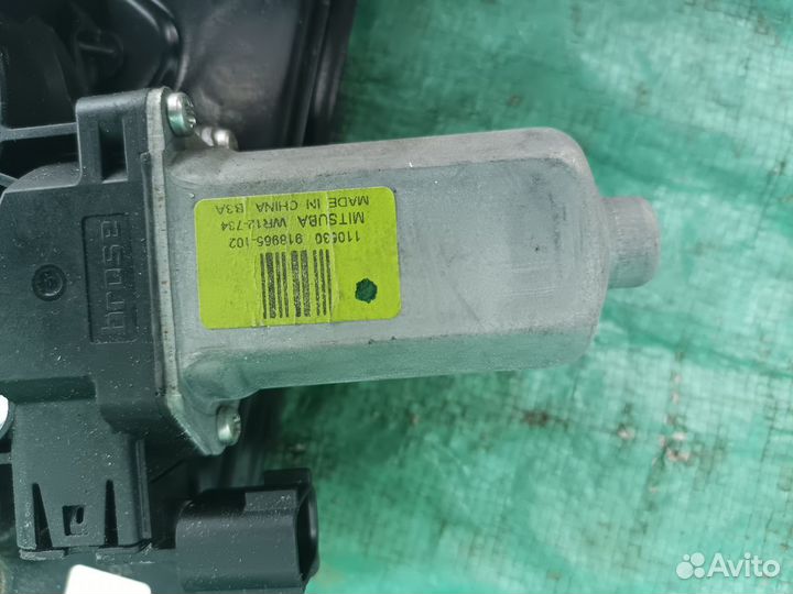 Стеклоподъемник перед лев Ford Focus III 2011-2019