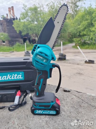 Пила цепная аккумуляторная Makita, сучкорез