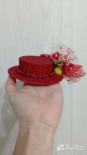 Шляпка к костюму конфетка