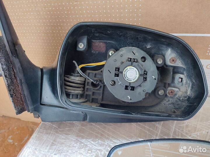 Зеркало правое Kia Spectra