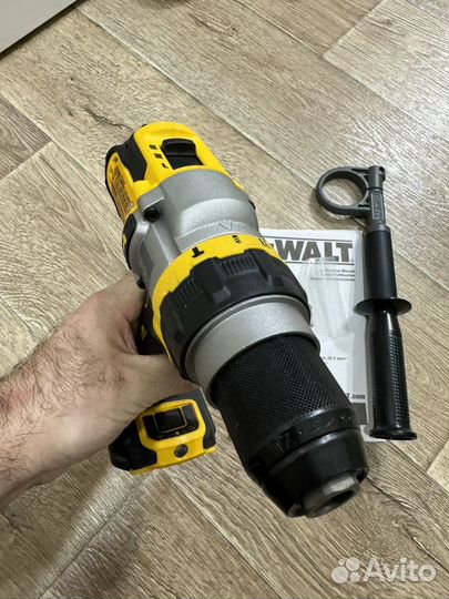 Ударная дрель шуруповерт Dewalt DCD999 Мексика