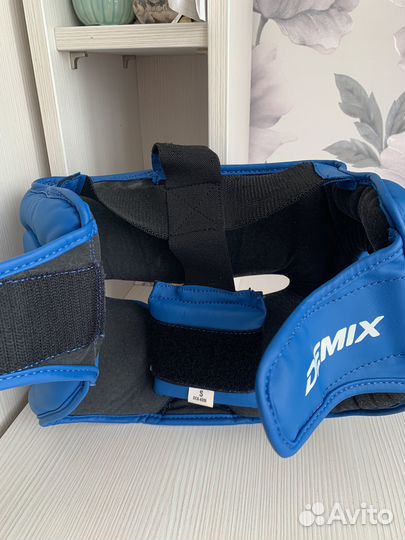 Боксерский шлем Demix