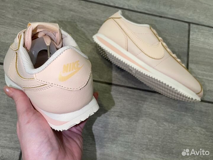 Найк кортез женские кроссовки