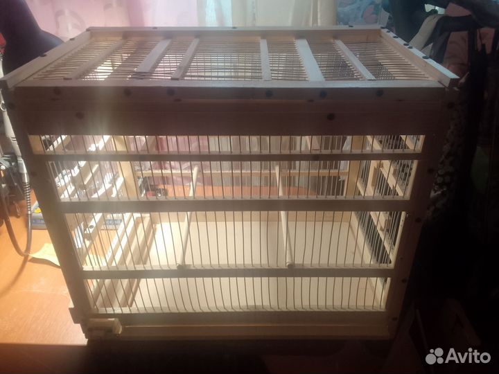 Клетка для птиц из дерева