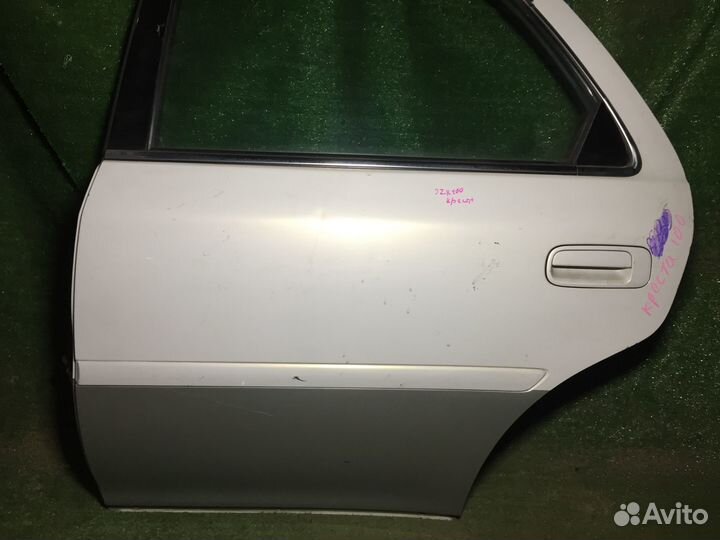 Дверь задняя левая Toyota Cresta JZX100 Пустая