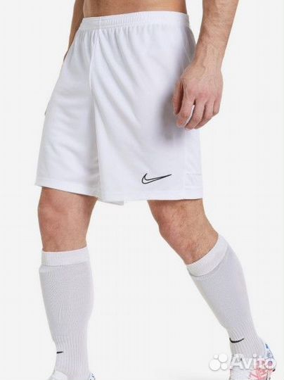 Белые шорты Nike