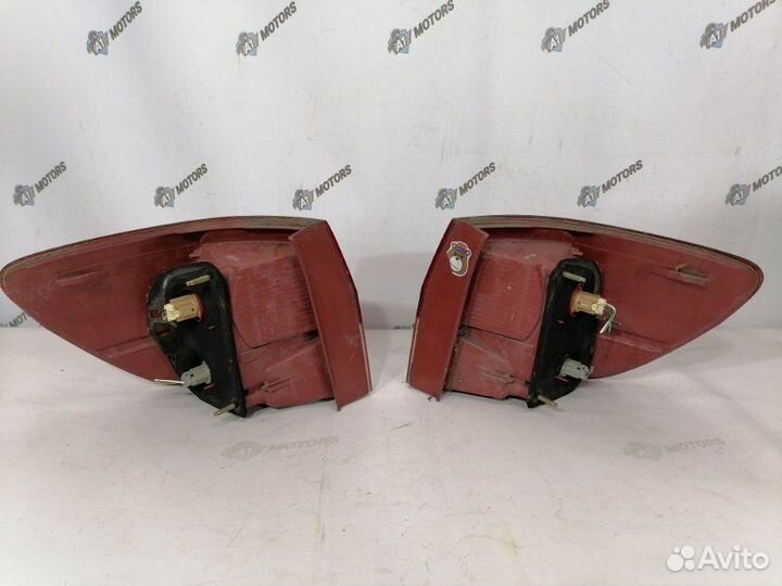 Стоп-сигнал задний Toyota Vista ZZV50 1zzfe 2002