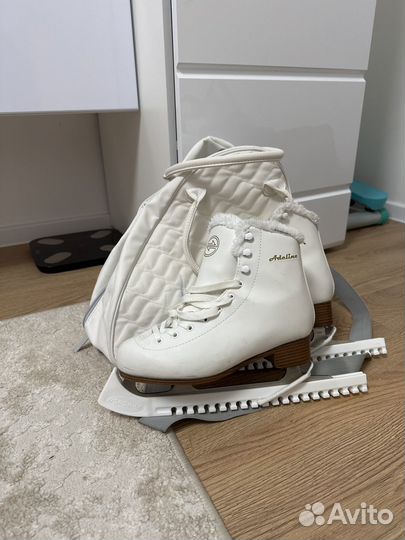 Коньки фигурные 39 размер