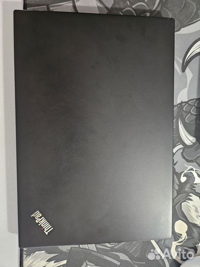 Lenovo thinkpad t490s i7 8665U