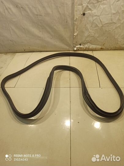 Уплотнитель двери (передний, правый) (Kia K5 III)