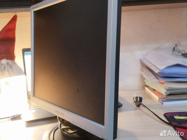 Монитор samsung syncmaster720N