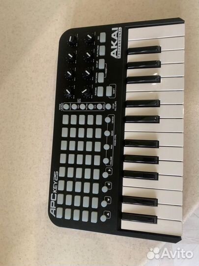 Midi клавиатура Akai Apc Key25