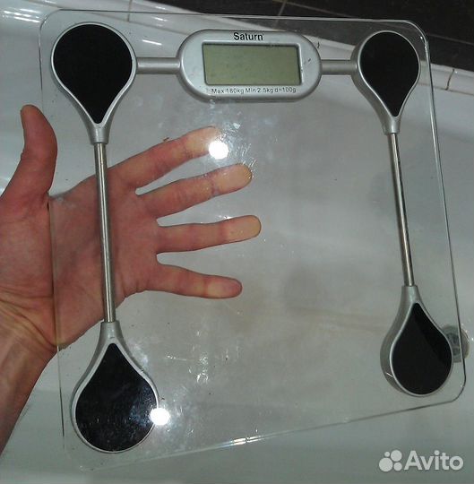 Красивые но глючные напольные весы Saturn
