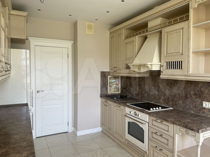 3-к. квартира, 82,4 м², 2/3 эт.