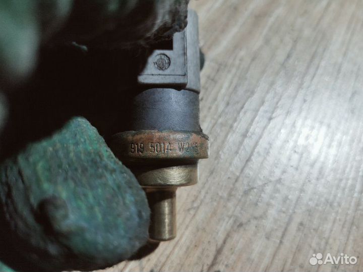 Датчик температуры охлаждающей жидкости Volkswagen