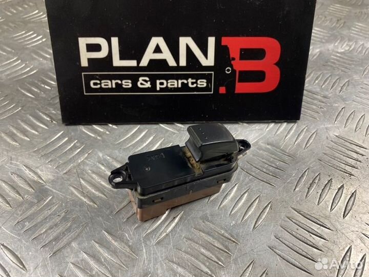 Кнопка стеклоподъемника задняя правая Mazda Cx-7