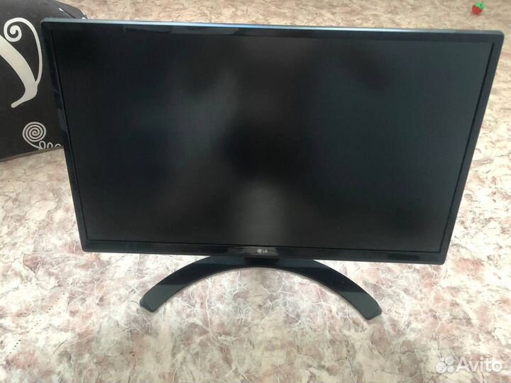 4K Монитор LG 24UD58