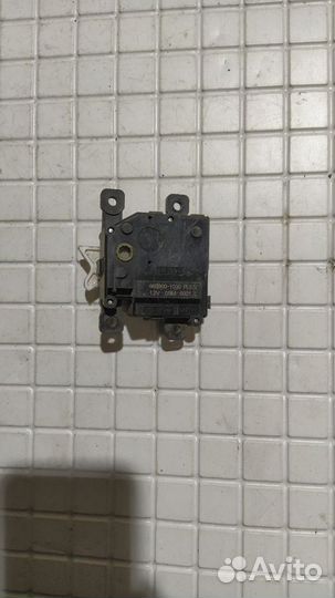 Сервопривод заслонки печки Lexus Ls460