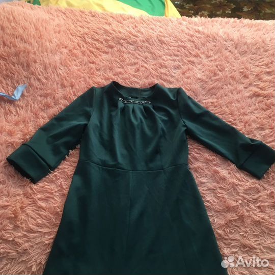 Платье на никах