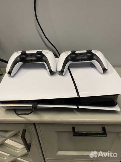 Sony playstation 5 ps5 с дисководом 2 джойстика