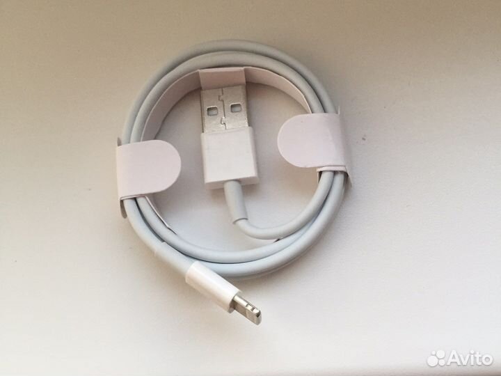 Кабель для зарядки iPhone