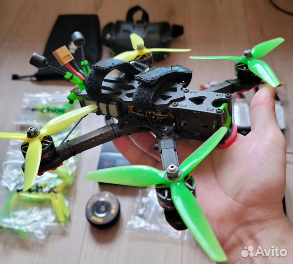 Гоночный квадрокоптер