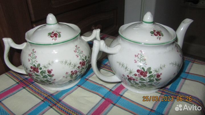 Продам чайник заварной и сахарницу времен СССР