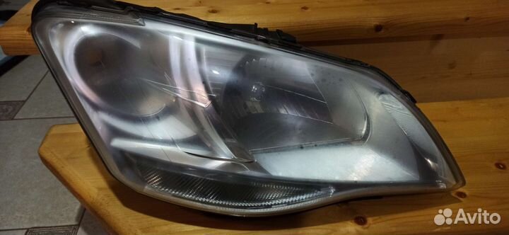 Передняя правая фара на SsangYong Actyon