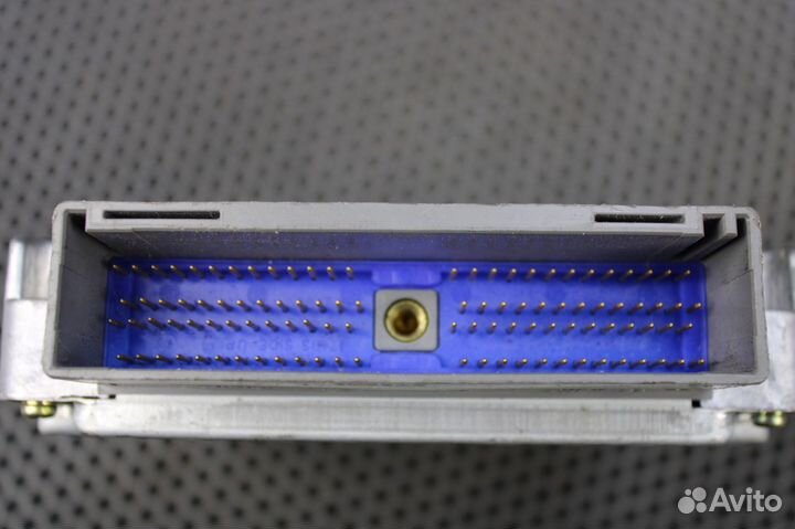 Блок управления двс Mazda Tribute L3B818881D