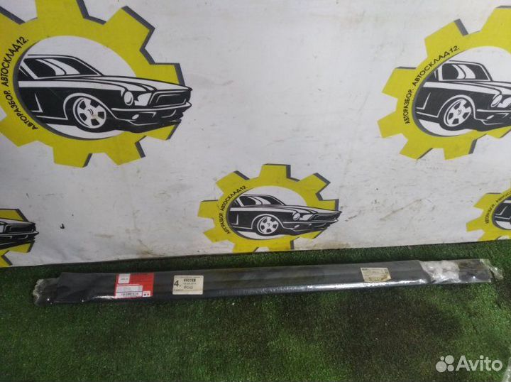 Молдинг двери Renault Logan 2007