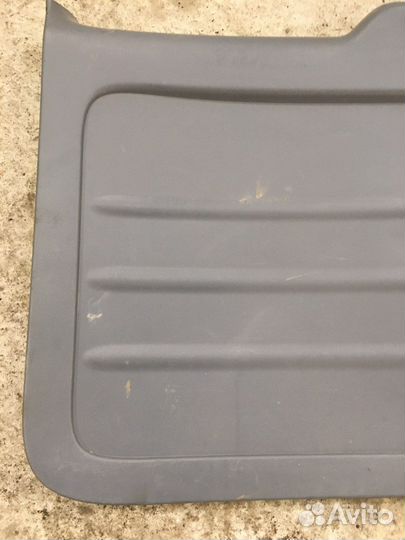 Обшивка двери багажника Toyota RAV4(2320)