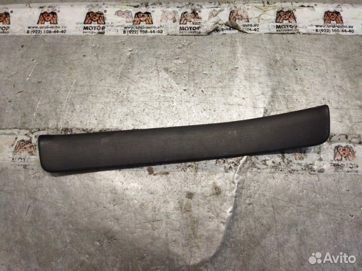 Накладка порога внутренняя задняя левая Toyota