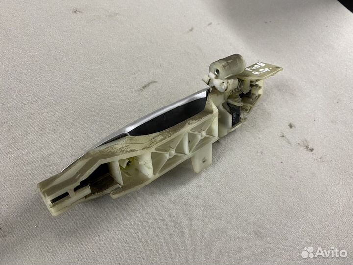 Ручка двери передней наружная правая Kia Rio (QB)