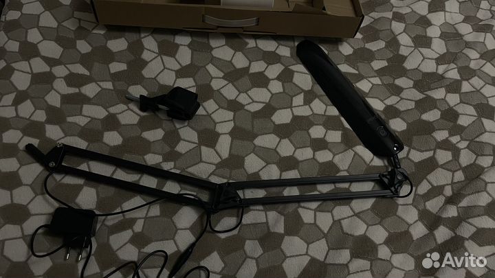 Настольная лампа на струбцине 8 Вт