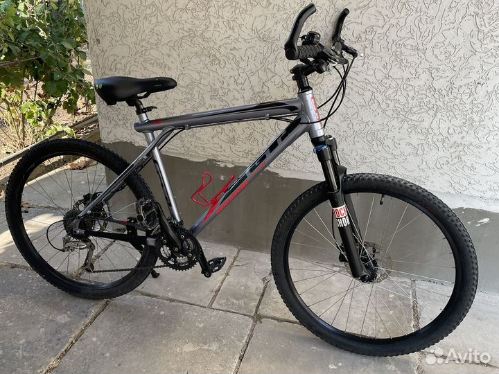 В отличном состоянии GT Avalanche 1.0 L (Disc)